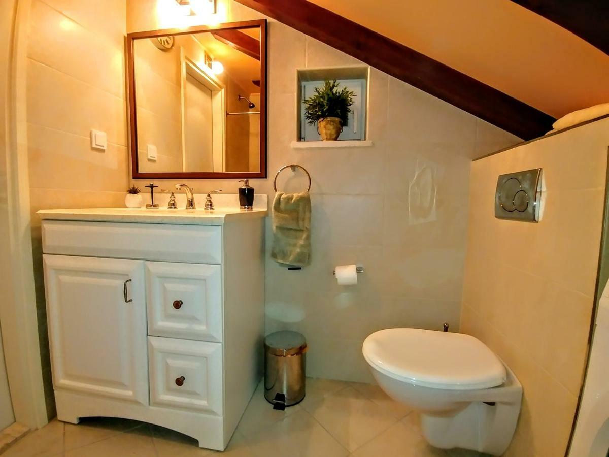 Beautiful 2 Bedroom 2 Bathroom Sea View, Free Parking ดูบรอฟนิก ภายนอก รูปภาพ